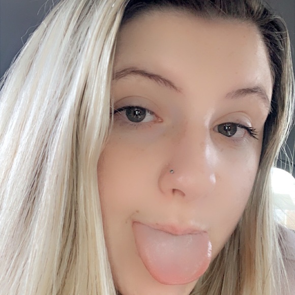 Meet your Posher, Peyton - Picture 1 of 1